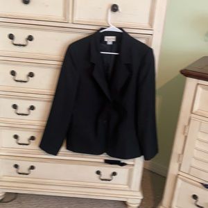 Black suit jacket fully lined excellent condition